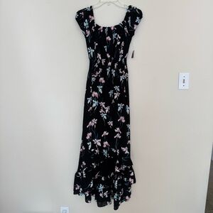 Black Floral Ruffle-Hem Maxi Dress - Pink & Light Blue Flowers
